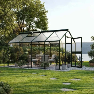 Greenhouse Novum IV, 4 mm glass + polycarbonate, fir green Greenhouse Novum IV, 4 mm glass + polycarbonate, fir green